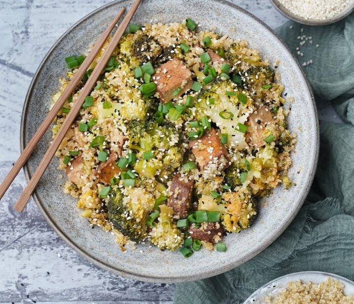 Komosa ryżowa z tofu i brokułami