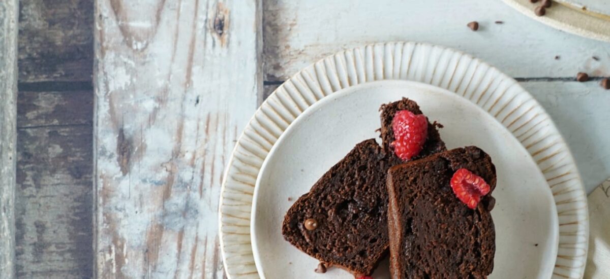 Chlebek bananowy z masłem orzechowym